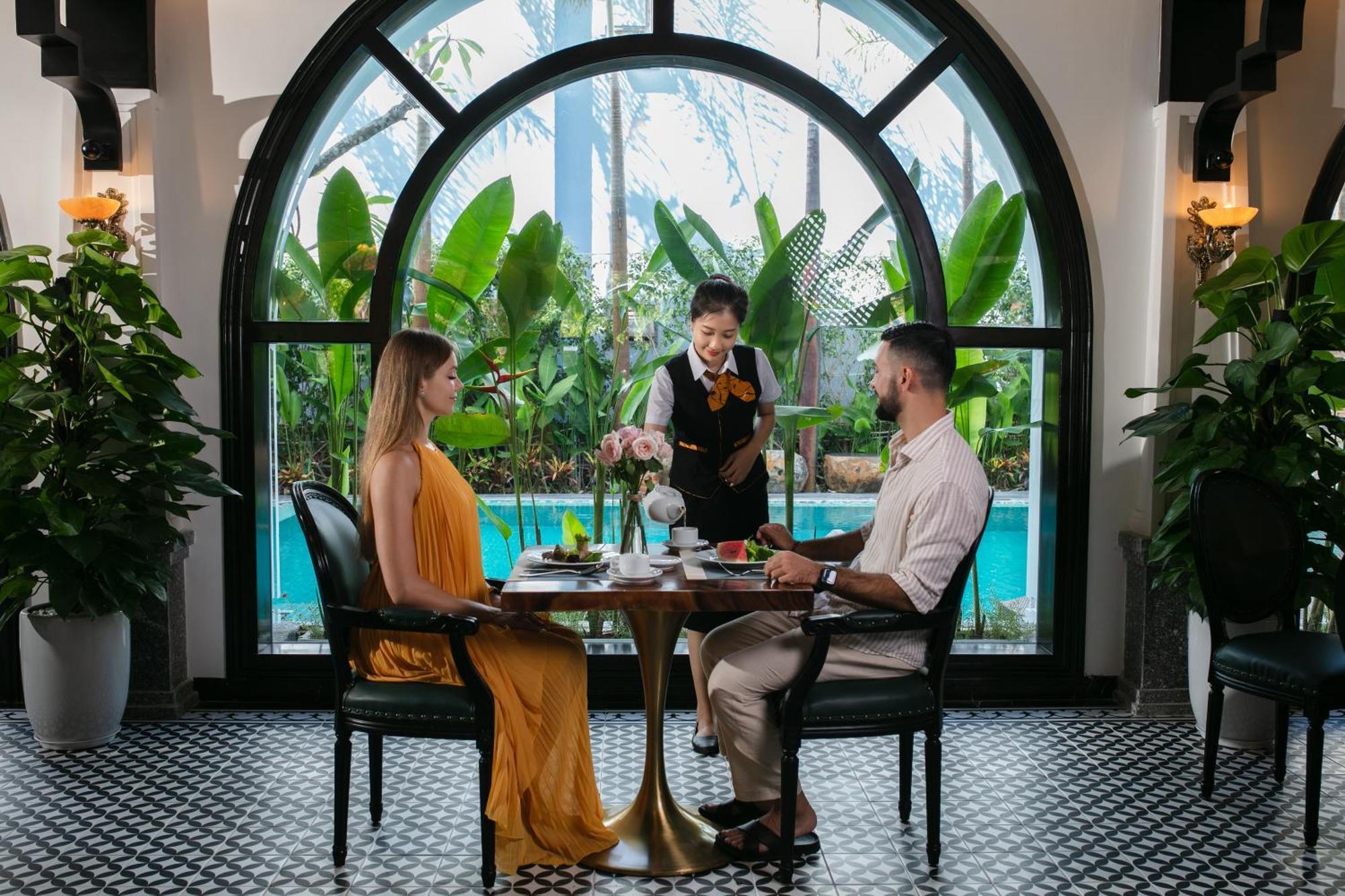 Grand Sunrise Palace Hoi An- A Luxury Indochine Hotel & Spa Exterior photo A restaurant in Marrakech, Morocco